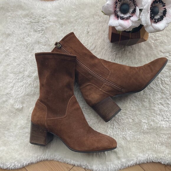 AQUATALIA Suede Carie Water Resistant Booties Brown Sz